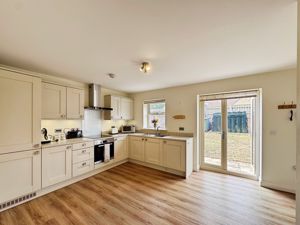 Photo 10- click for photo gallery